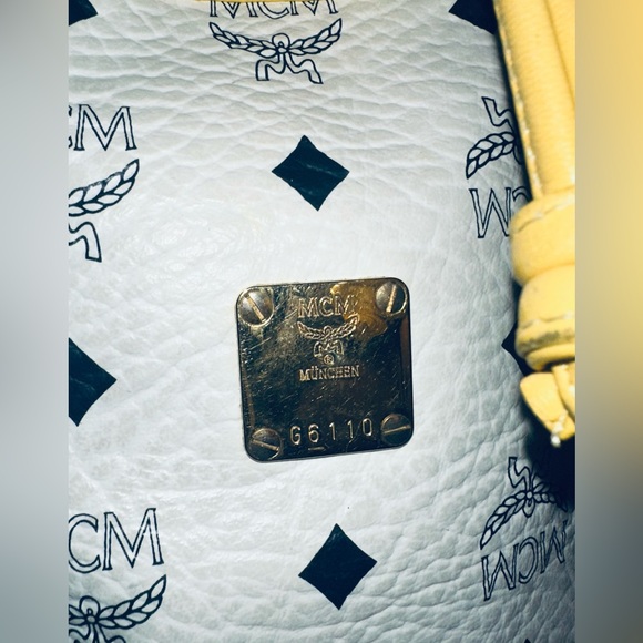 MCM 💛 White and Yellow Mini Bucket Bag - Picture 6 of 6